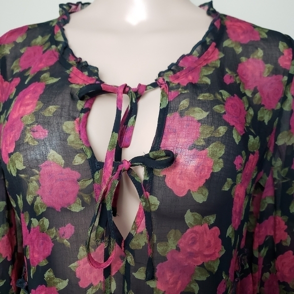AMERICAN EAGLE Floral Bellowed Sleeved Blouse - Picture 2 of 5